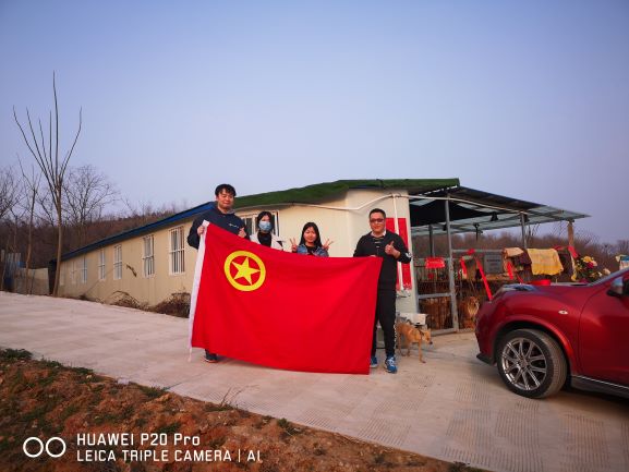 關愛流浪小動物，愿你我同行——皖投置業(yè)志愿者服務隊開展關愛小動物活動